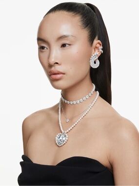 New Ariana x Swarovski Silver-Tone Crystal Heart Layered Necklace Set